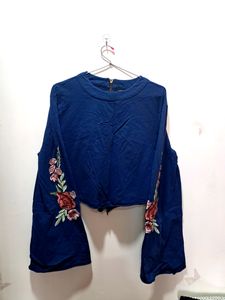 SASSFRAS Casual Bell Sleeves Embellished Blue Top