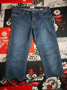 Levi's Capri Jeans