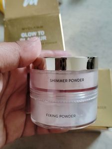 Myglamm Glow2Glamor 2 In 1 Fixing + Shimmer Powder