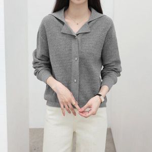 Elegant Grey Knit Cardigan