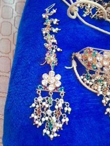 A Unique Design Jewellary Set