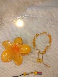 Yellow Flower Accessory Set