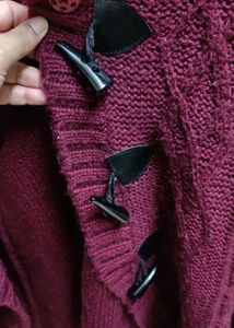 Stay Cozy &amp; Stylish with Elegant Winter Poncho