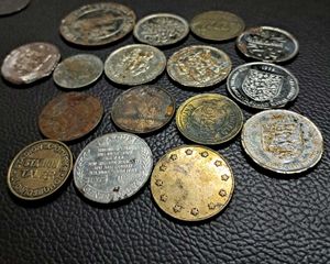 16CollectibleTokenCoins