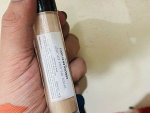 Recode Ace Of Base Studio ProLightweight Concealer