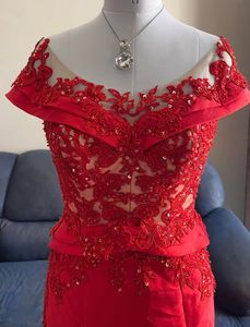 Red Embellished mermaid gown💖🎀🦋