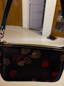 duty free Quality Coach Purse