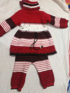 Knitted Baby Clothes Set