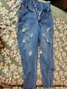 Ripped Relaxed Boyfriend Jeans