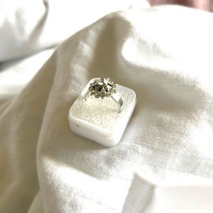 Silver Star Ring With Embellishment