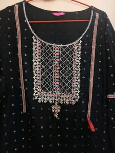 Fashor Embroided Kurti Black