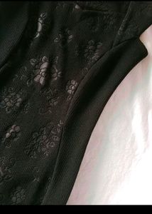 Sweetheart neck bodycon dress 🌸🖤