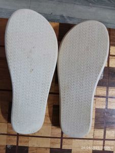 Michael Kors Authenti Slides