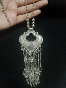 Silver Tone Fashion Necklace