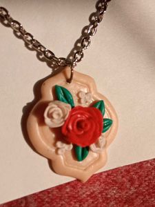 Floral Pendant Necklace