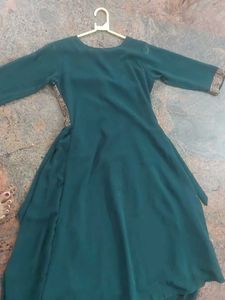 Elegant Green Ethnic Gown,size(M)