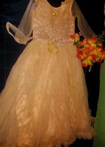 gown