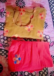 COMBO KURTI &amp; CHURIDAR PAIJAMI SETS