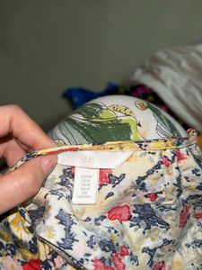 Floral wrapped Cropped Tops
