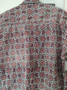 Patterned Men&#39;s Shirt