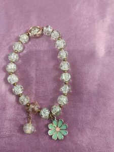 Daisy Charm Beaded Bracelet