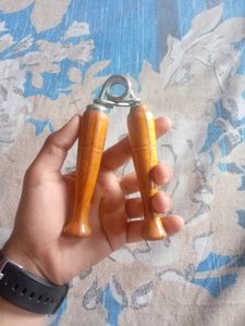 Hand Grip. and You Can Open This If They Want