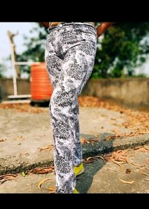 Unique Animal Printed Jegging