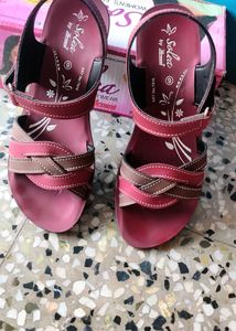 Women&#39;s Footwear
