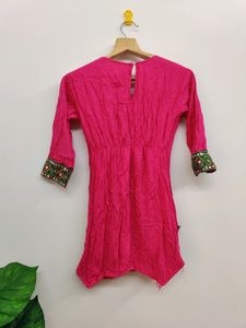 Pink &amp; Green Kurta Set