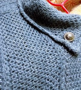 NEW 🆕 PONCHO GREY TOP