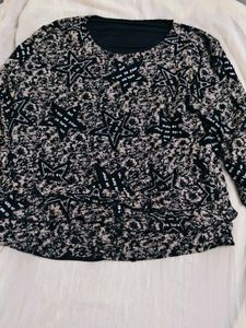 Star Print Long Sleeve Top