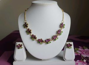 Lotus Design Jewelry Set