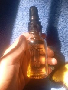 MAC gold Radiance Serum