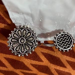 Silver Tone Floral Toe Ring