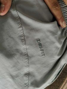 NIKE SHORT FOR MEN AND WOMEN BOTH FREE SIZE