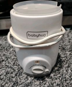 Wax warmer with basket