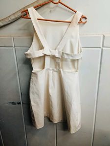 Zara Cream Back Open Bow Min  Dress