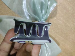Korean Combo Of Bow Hair Clip &amp; Clutcher
