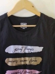 Black Top With Prined Lines