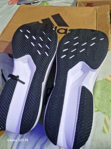 Adidas Sneakers