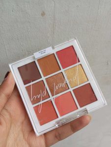 Pigment Play Eyeshadow Pallete