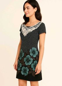 Gorgeous Floral Lace Dress🤍