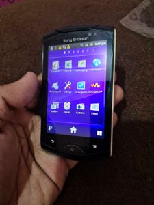 sony Ericsson WT19i walkman phone