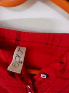Red Kurti