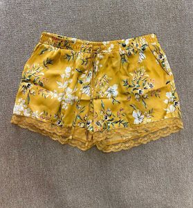 Hot Yellow Nikkar