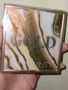 Huda Beauty Gold Obsessions Eyeshadow Palette