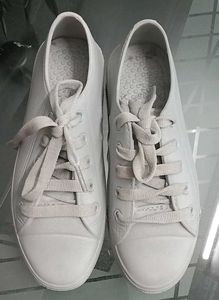 women casual shoes