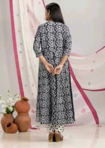 This Beautiful Combination Of rayon printed Kurti