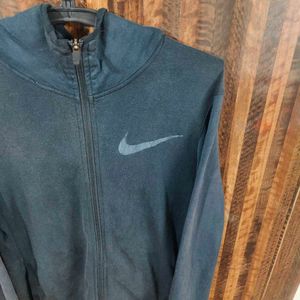 Nike Solid Hoodie - Chest 36