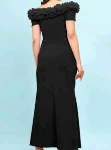 Elegant Black Off-Shoulder Maxi Dress